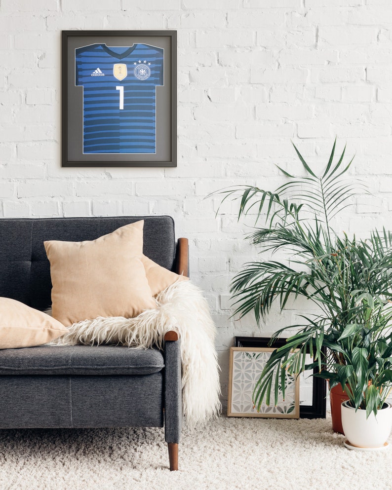 PREMIUM Jersey frame made of solid wood