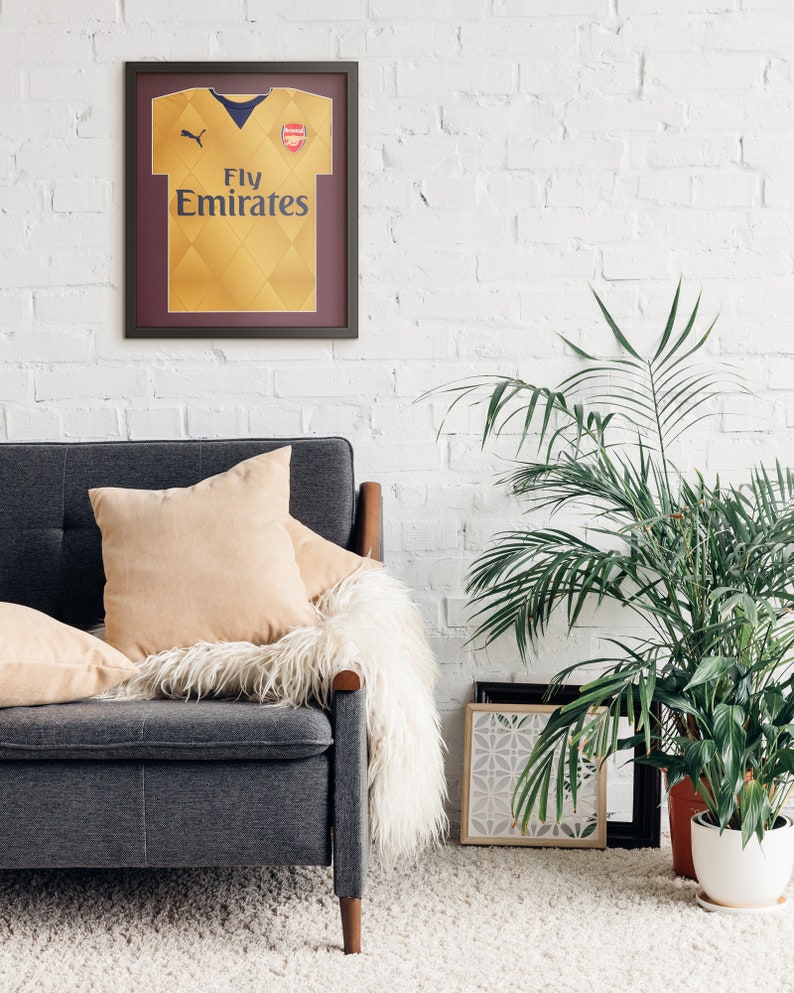 PREMIUM Jersey frame made of solid wood