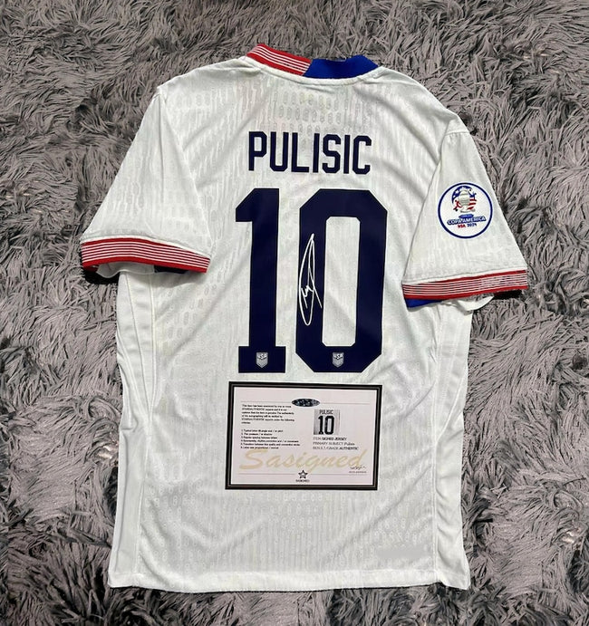 Christian Pulisic SIGNED USA 21/22 World Cup Home Jersey/Shirt - COA - 2022 Hover Image