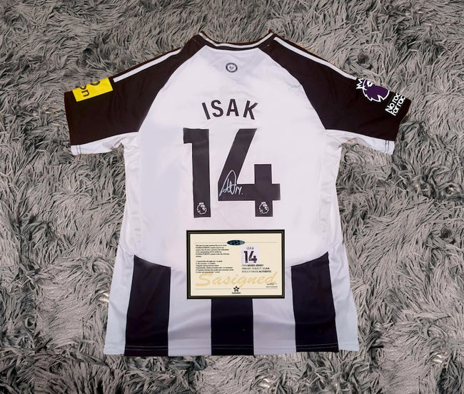 Alexander Isak SIGNED Newcastle 24/25 FINAL Home Jersey/Shirt - COA - 2024 Hover Image