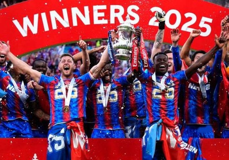 Crystal Palace Team SIGNED 24/25 FA Cup Winners Shirt Jersey - COA - 2025