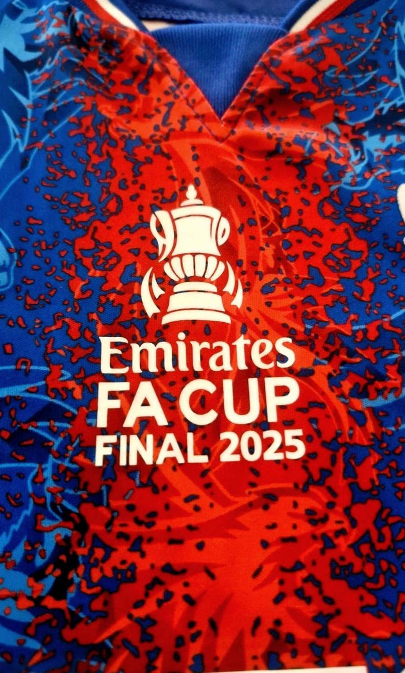 Crystal Palace Team SIGNED 24/25 FA Cup Winners Shirt Jersey - COA - 2025